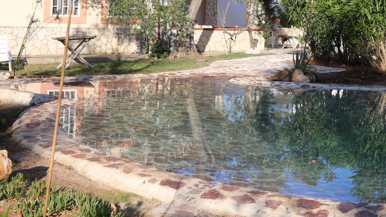 Villa Oleandro Ciccino Vieste Bagian luar foto